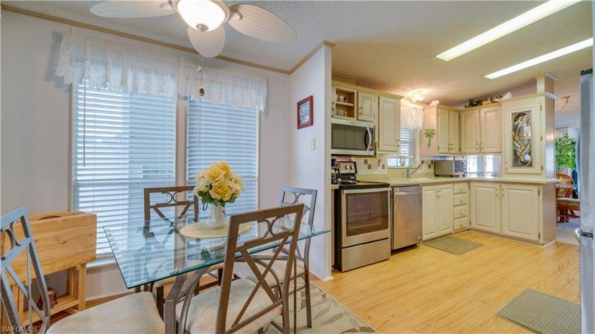 Enjoy breakfast, or your morning coffee, just steps from the kitchen. Bright and cheerful? Indeed!