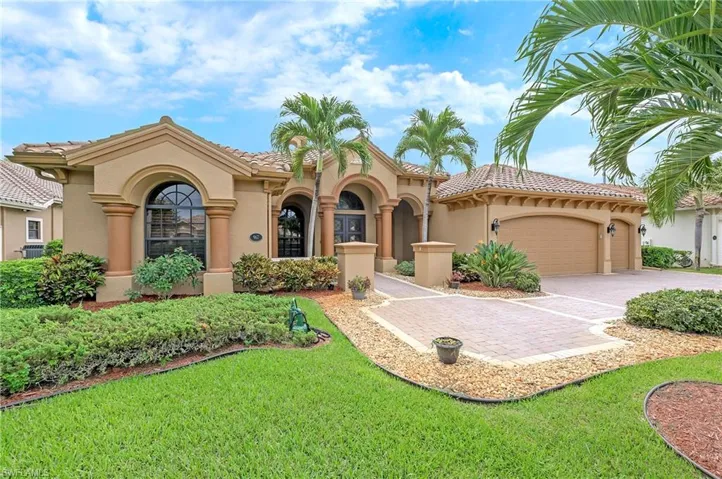 967 Tivoli Dr, Naples, Florida 34104