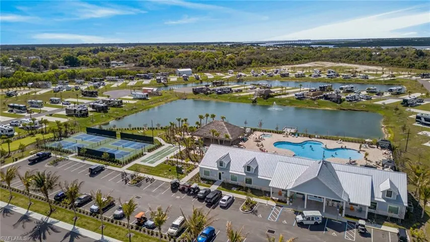 251  Horizon  RD, Punta Gorda, FL 33982