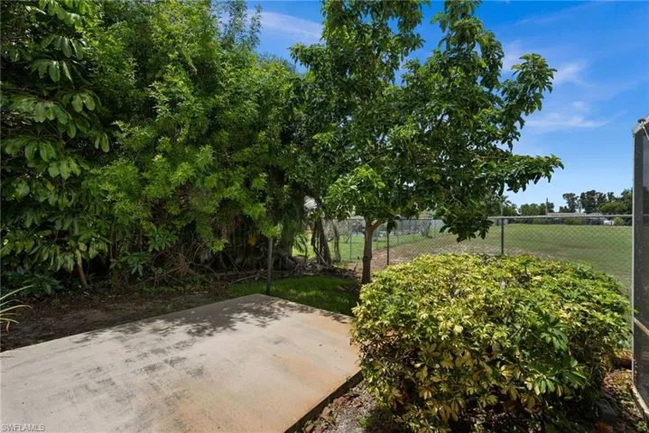 7305 Constitution Cir, Fort Myers, Florida 33967