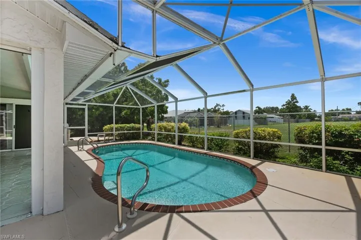 7305 Constitution Cir, Fort Myers, Florida 33967