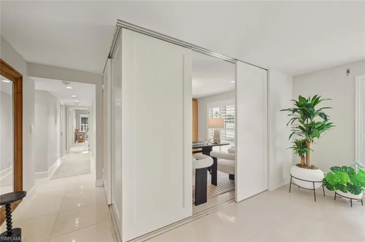 250 Park Shore Dr 101, Naples, Florida 34103