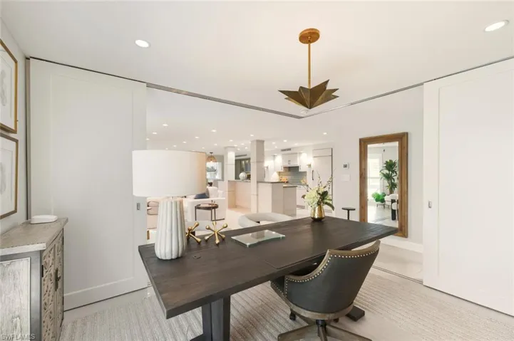 250 Park Shore Dr 101, Naples, Florida 34103
