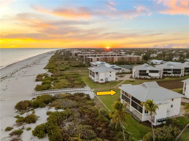 Bird's eye view of unending shoreline
