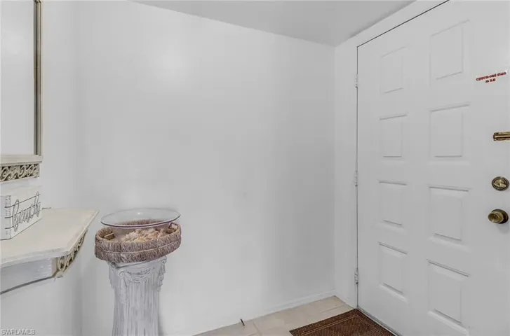 1051 Foxfire Ln # 201, Naples Fl 34104