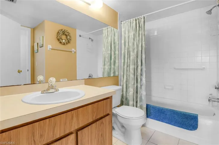 1051 Foxfire Ln # 201, Naples Fl 34104