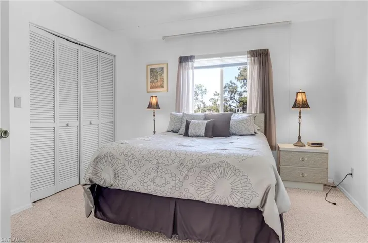 1051 Foxfire Ln # 201, Naples Fl 34104