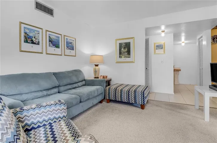 1051 Foxfire Ln # 201, Naples Fl 34104