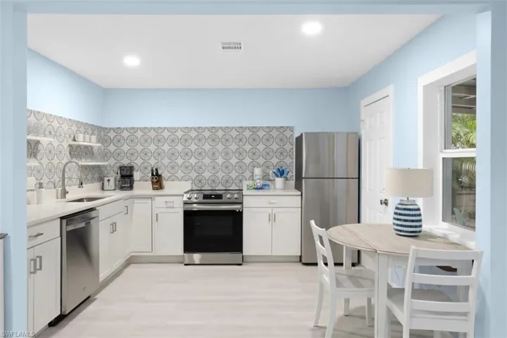 817-819  Indiana  AVE, Fort Myers, FL 33908