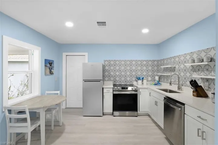 817-819  Indiana  AVE, Fort Myers, FL 33908