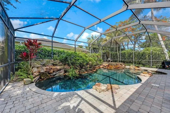 8241  Laurel Lakes  BLVD, Naples, FL 34119