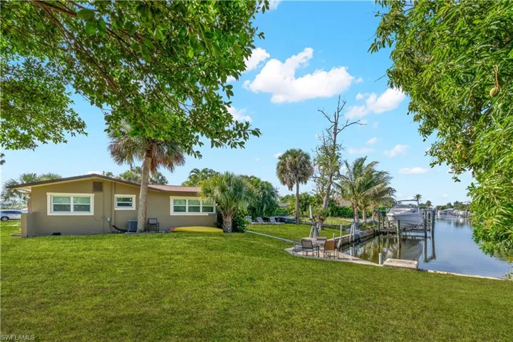 5602 Driftwood Pkwy, Cape Coral, Florida 33904