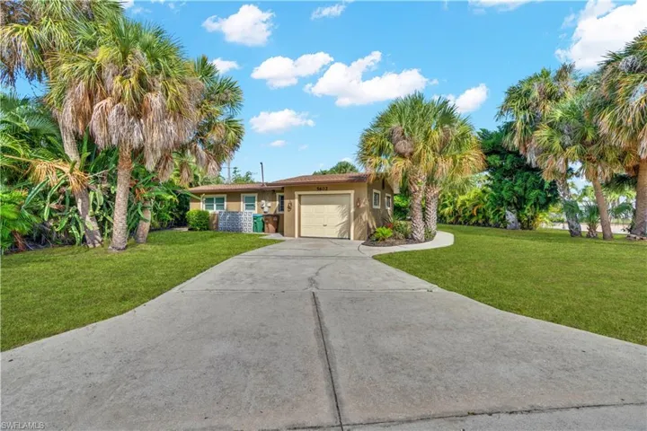 5602 Driftwood Pkwy, Cape Coral, Florida 33904
