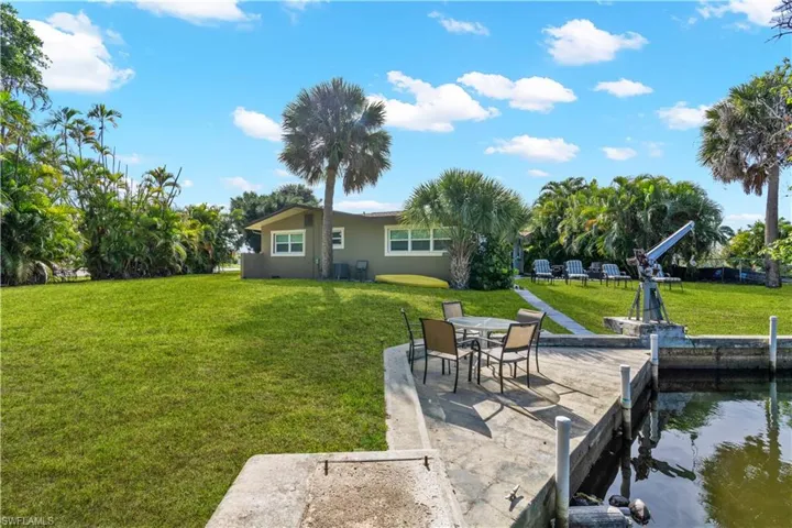 5602 Driftwood Pkwy, Cape Coral, Florida 33904
