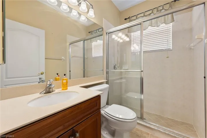 Guest bath 3