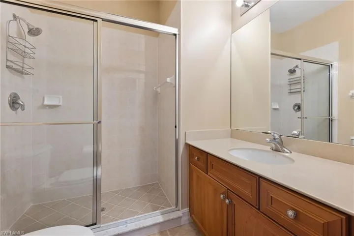 Guest bath 2