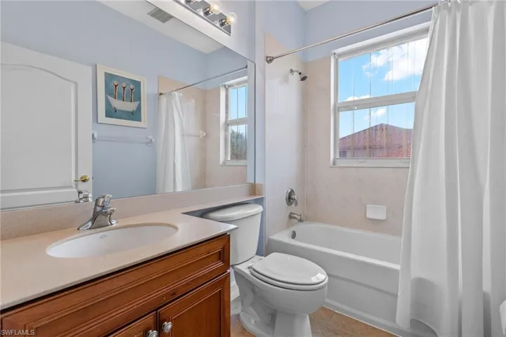 Guest bath 1