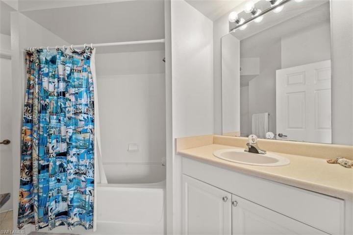 11400 Ocean Walk LN # 313, FORT MYERS FL 33908