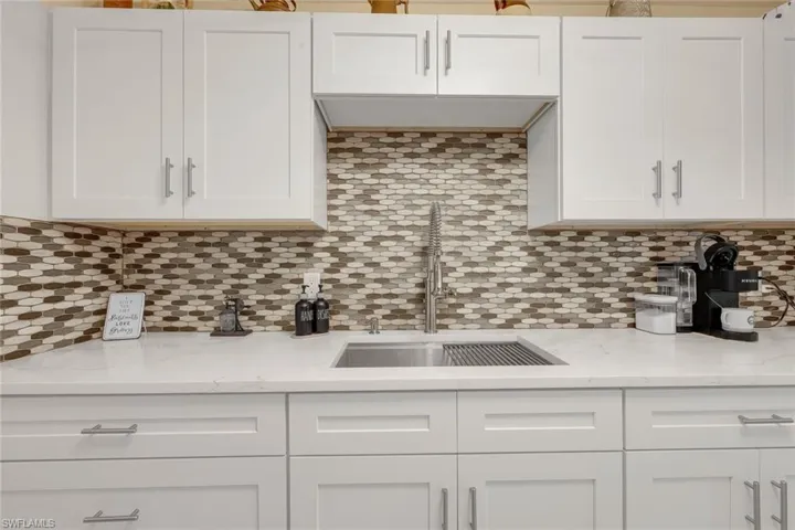 1007 Wilshire Dr, Fort Myers, Florida 33919