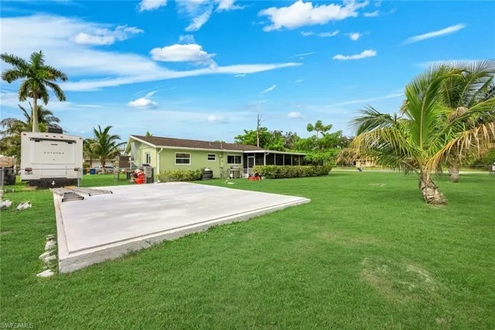 1007 Wilshire Dr, Fort Myers, Florida 33919