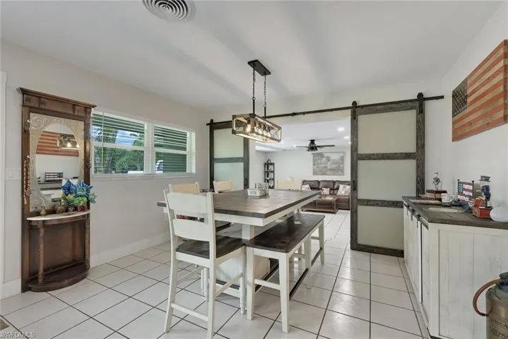 1007 Wilshire Dr, Fort Myers, Florida 33919