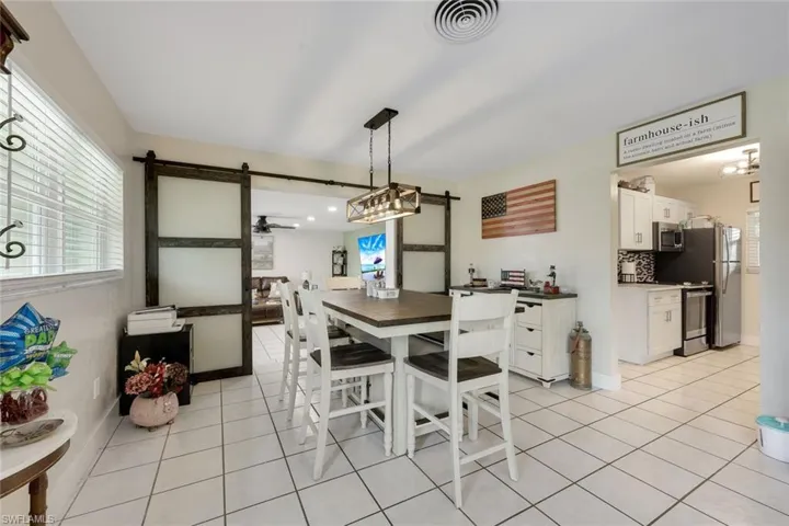 1007 Wilshire Dr, Fort Myers, Florida 33919