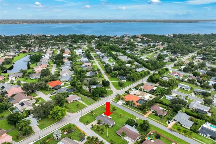 1007 Wilshire Dr, Fort Myers, Florida 33919