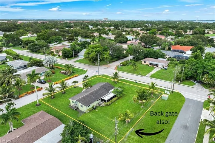 1007 Wilshire Dr, Fort Myers, Florida 33919