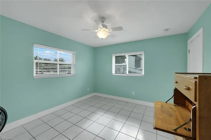 1007 Wilshire Dr, Fort Myers, Florida 33919