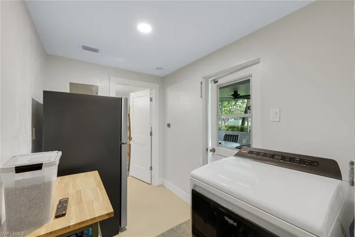 1007 Wilshire Dr, Fort Myers, Florida 33919