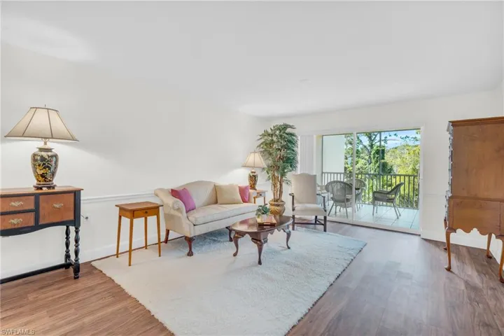 15475  Cedarwood  LN, Naples, FL 34110