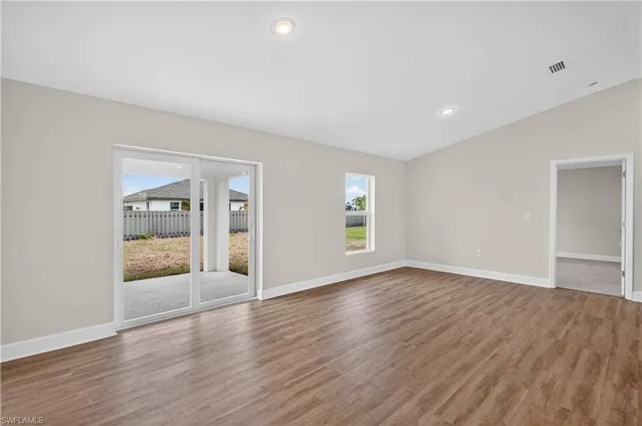 2730 Nw 19th Ave, Cape Coral, Florida 33993