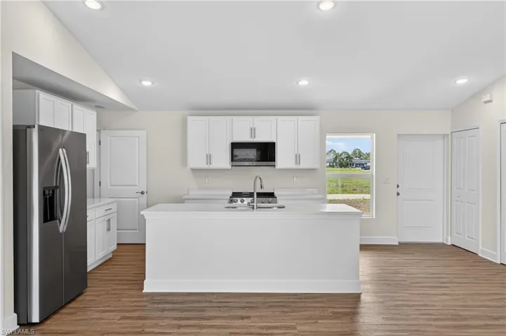 2730 Nw 19th Ave, Cape Coral, Florida 33993