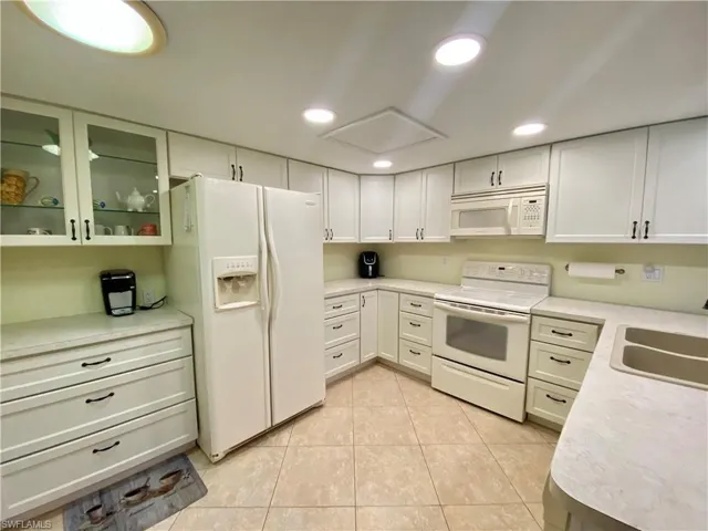 15568  Crystal Lake  DR, North Fort Myers, FL 33917