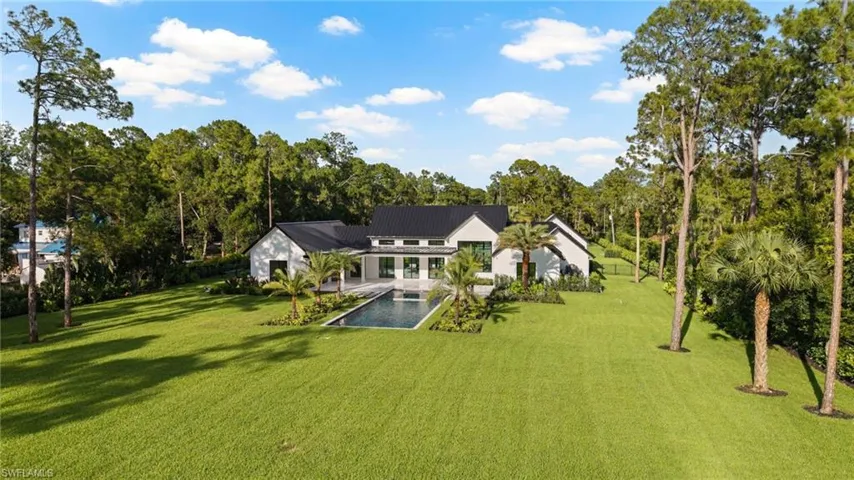191 29th St Sw, Naples, Florida 34117