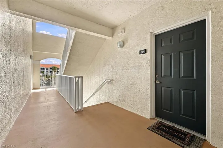 4620 Saint Croix Ln 925, Naples, Florida 34109