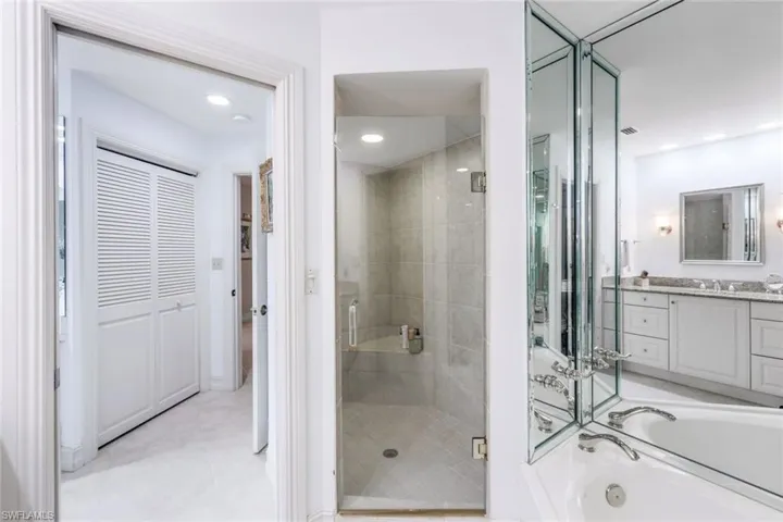 4901 Gulf Shore Blvd N 104, Naples, Florida 34103