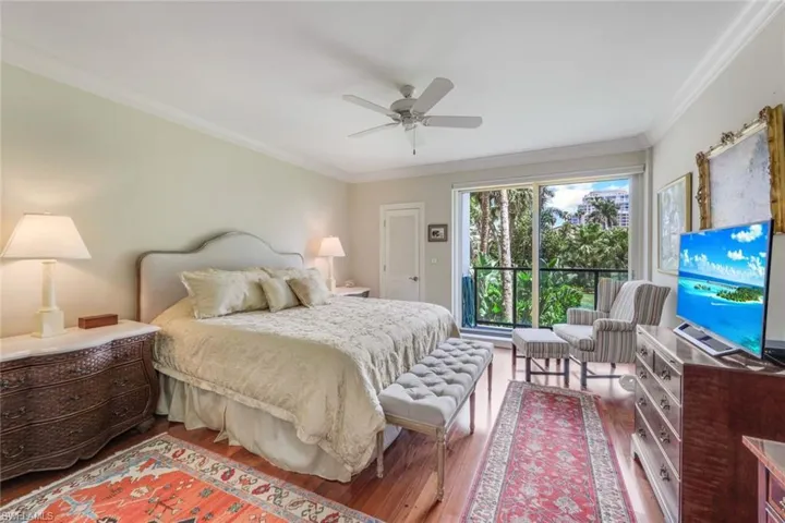 4901 Gulf Shore Blvd N 104, Naples, Florida 34103