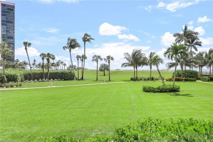4901 Gulf Shore Blvd N 104, Naples, Florida 34103