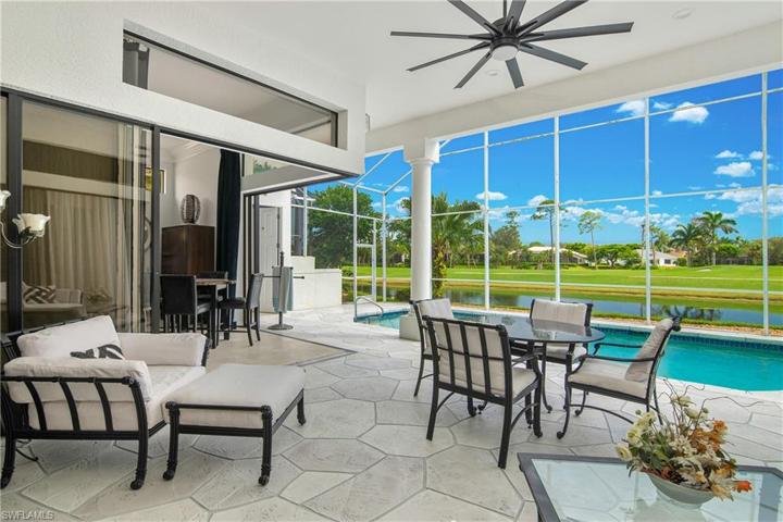 Lanai has large undercover seating area