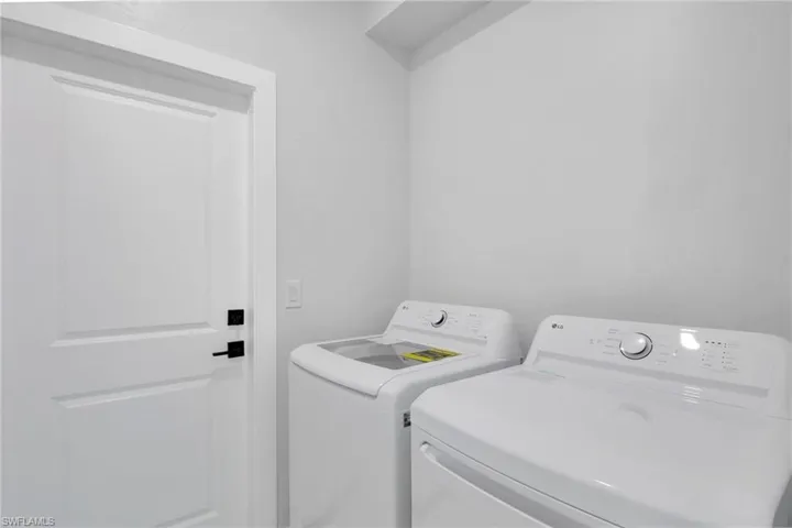 Washroom with washer and dryer