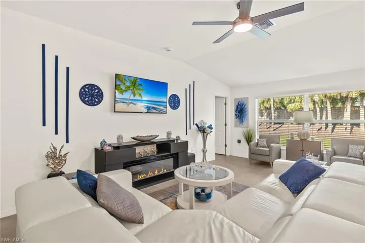 3813 Treasure Oak Way, Fort Myers, Florida 33905