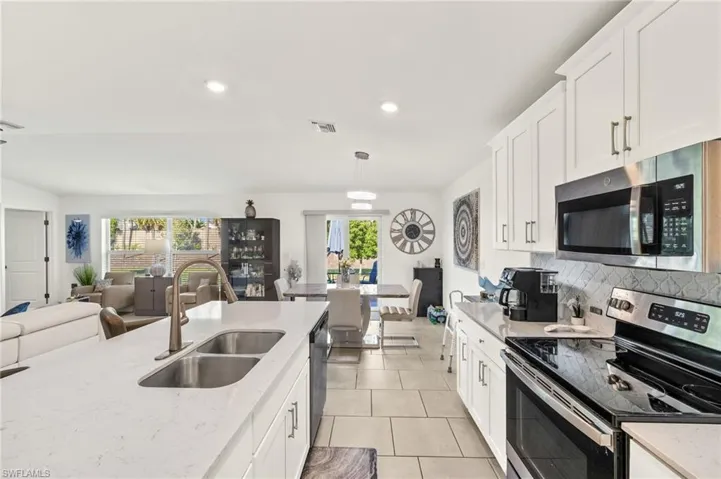 3813 Treasure Oak Way, Fort Myers, Florida 33905