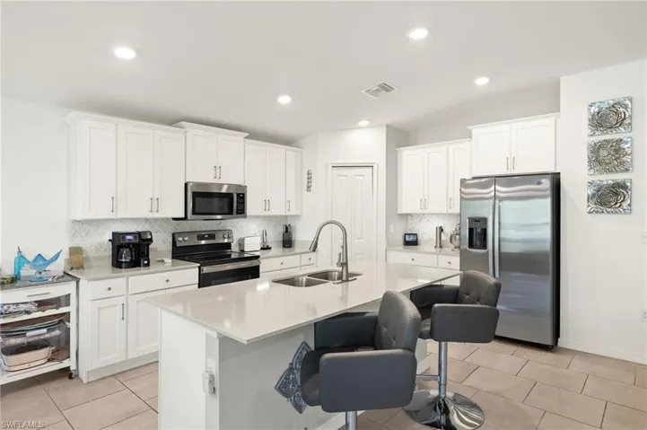 3813 Treasure Oak Way, Fort Myers, Florida 33905
