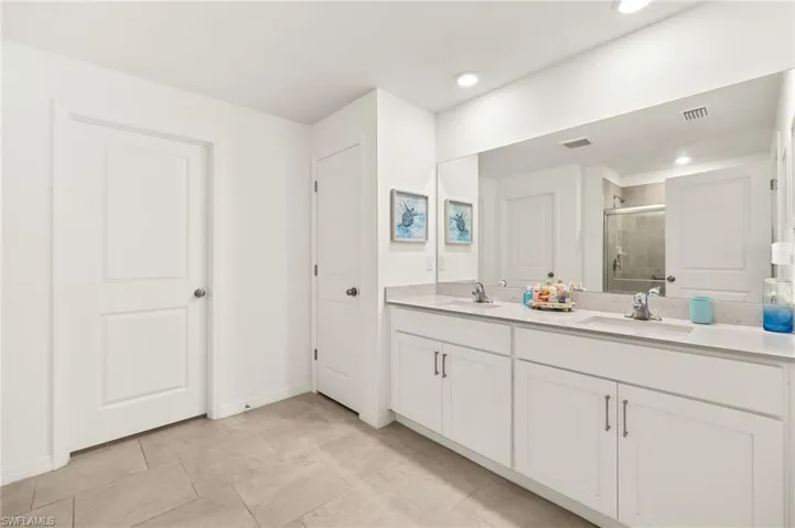 3813 Treasure Oak Way, Fort Myers, Florida 33905