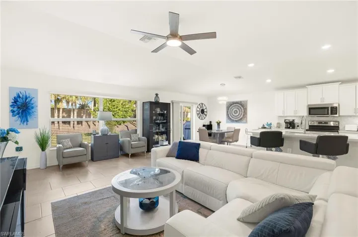 3813 Treasure Oak Way, Fort Myers, Florida 33905