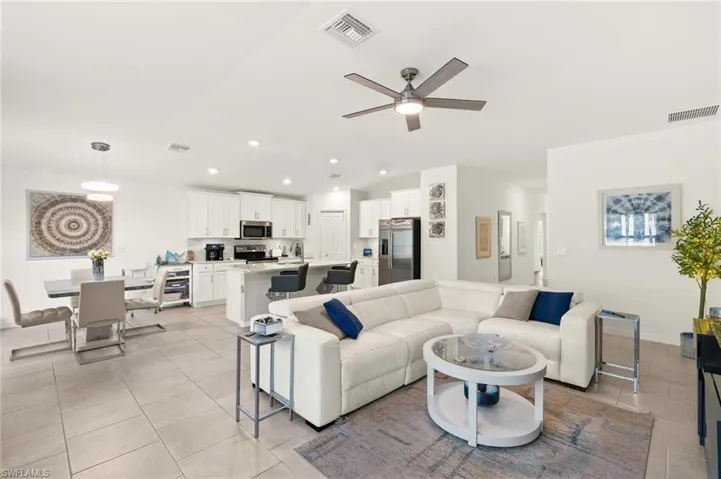3813 Treasure Oak Way, Fort Myers, Florida 33905