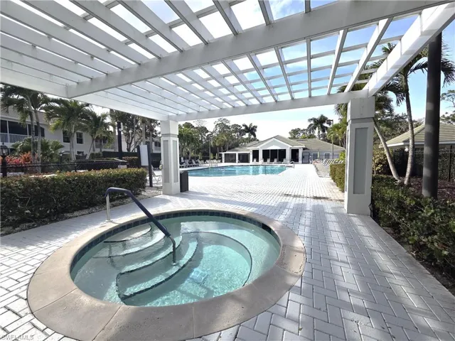 Loggia covered Spa...ahhh.