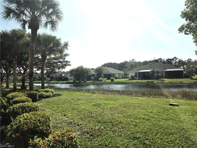 Long, Panoramic lake views....