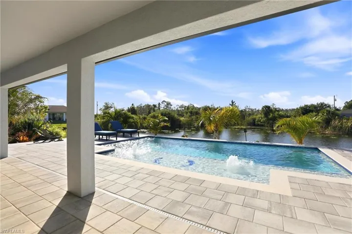 1512 Ne 33rd St, Cape Coral, Florida 33909